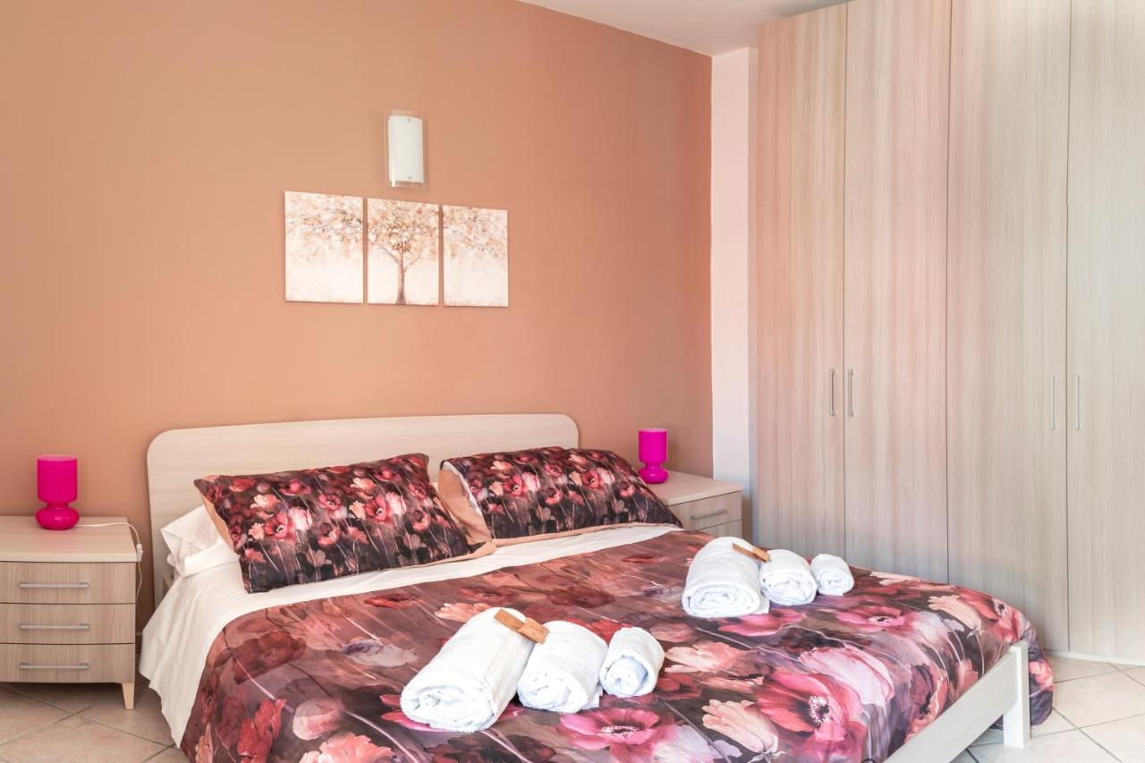 A 2 Passi Da Alba With 6 Beds Lägenhet Rodello Exteriör bild