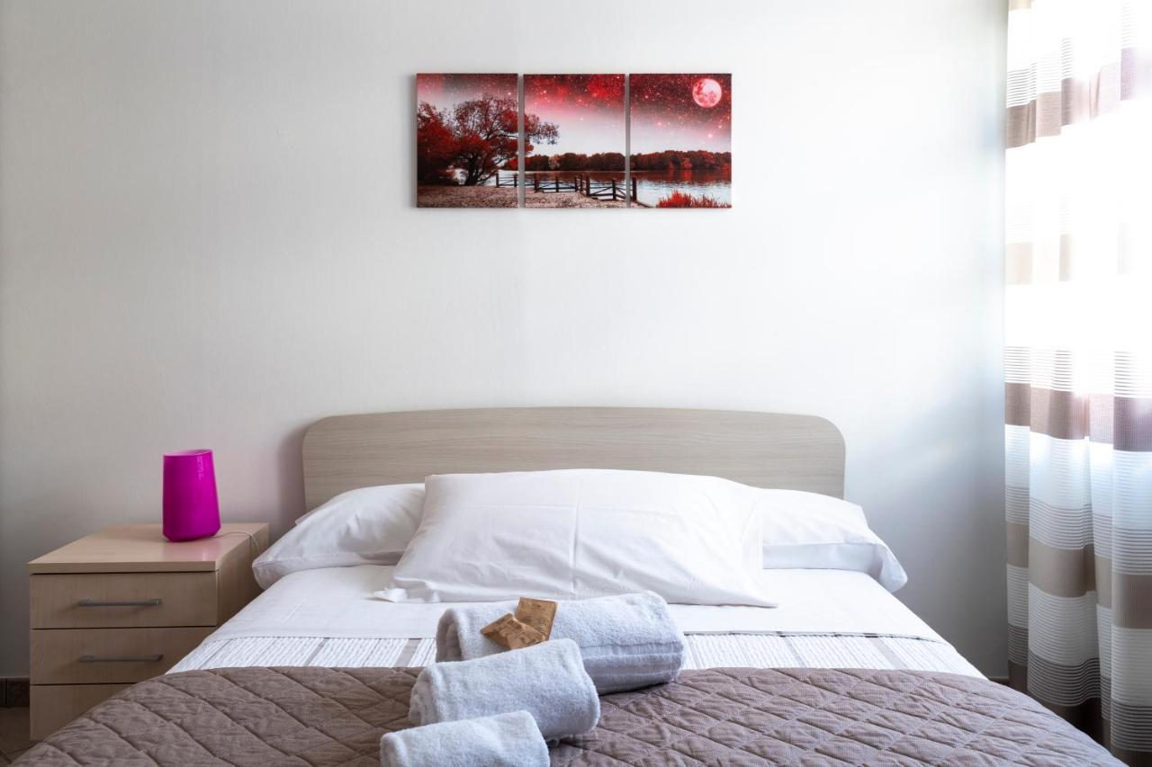 A 2 Passi Da Alba With 6 Beds Lägenhet Rodello Exteriör bild